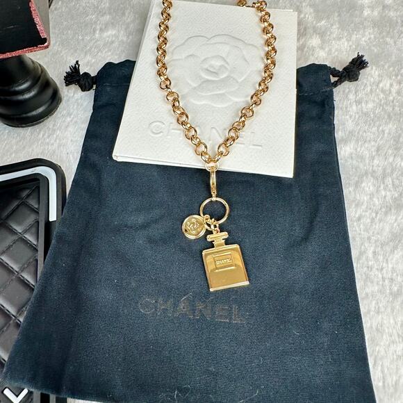 CHANEL book, charm on chain necklace, Camilla paper clip GIFT SET! ALL NEW! - Picture 9 of 10